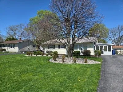 $219,900 | 16 Christy Parkway, Mendon, NY 14472
