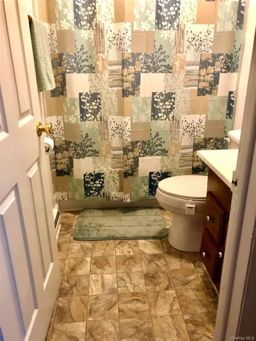 $1,700 | 382 County Route 22, Unit 1, Middletown, NY 10940