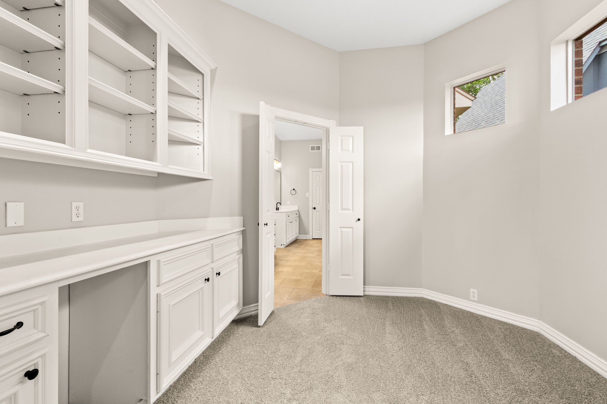 5803 Desert Oak Way Spring, TX 77379 - Photo 26 of 50 Flex space between Primary Bedroom and Bath. Perfect for a second home office, work-out room or nursery