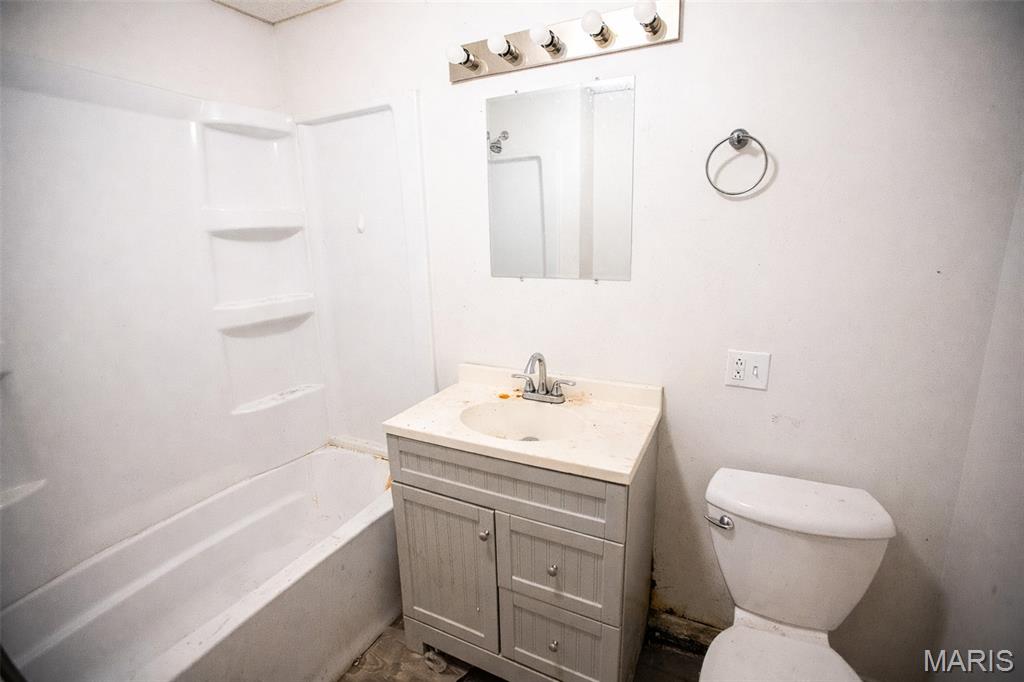 401 West Rolla Road Salem, MO 65560 - Photo 13 of 18