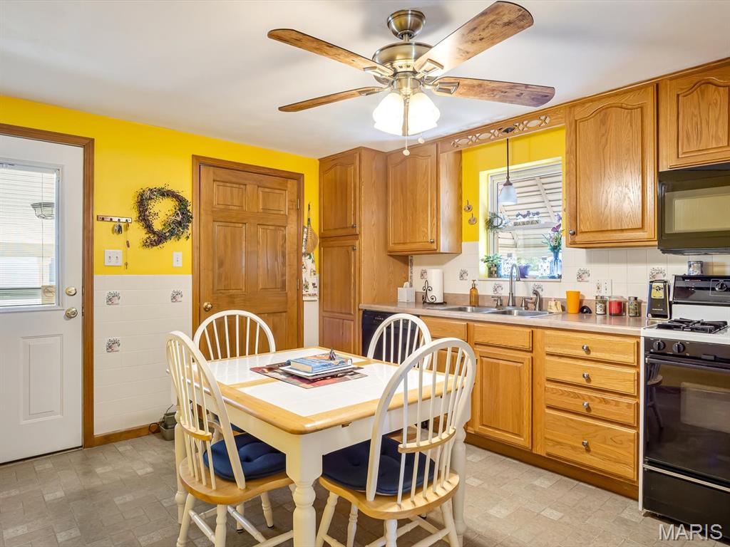 601 Stiening Street Waterloo, IL 62298 - Photo 9 of 16