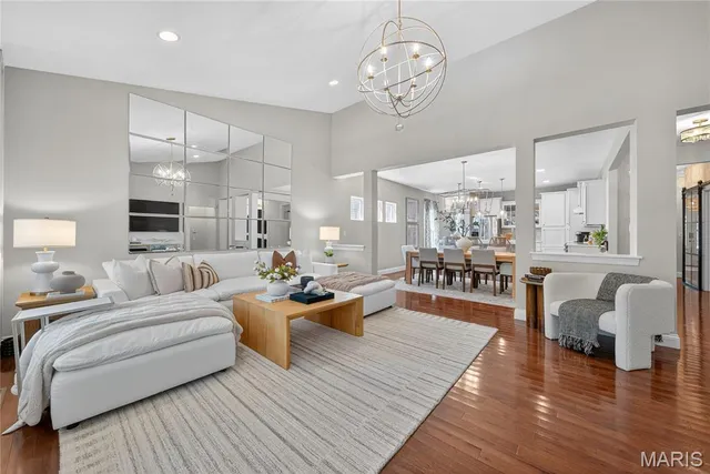 $639,900 | 355 Countryshire Drive, Lake St. Louis, MO 63367