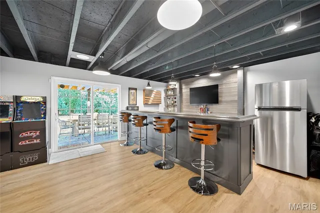 $639,900 | 355 Countryshire Drive, Lake St. Louis, MO 63367