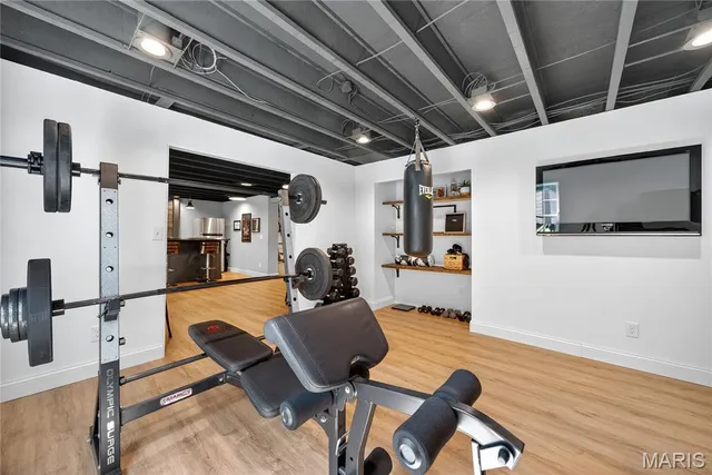 $639,900 | 355 Countryshire Drive, Lake St. Louis, MO 63367