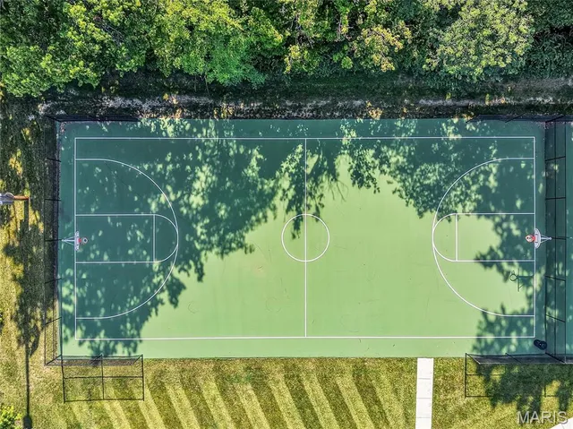 $639,900 | 355 Countryshire Drive, Lake St. Louis, MO 63367