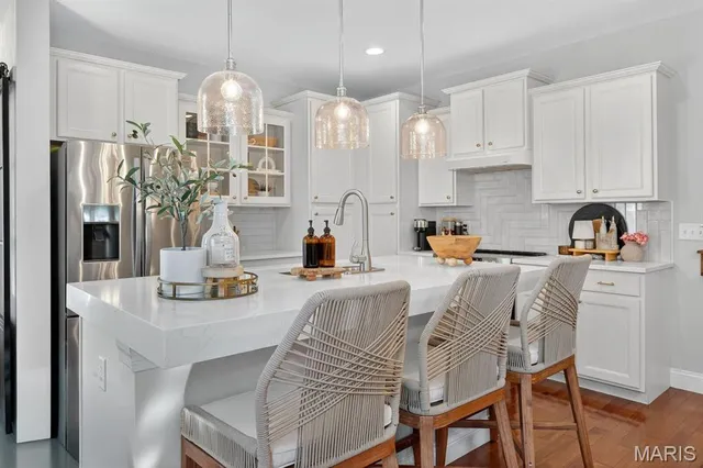 $639,900 | 355 Countryshire Drive, Lake St. Louis, MO 63367