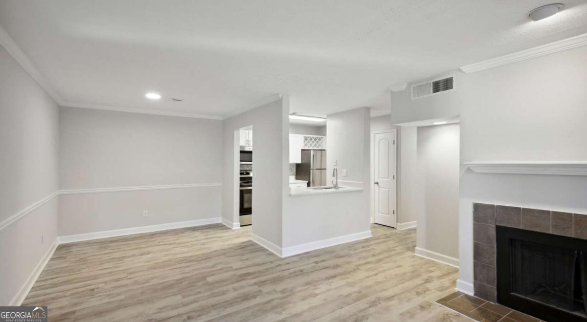 100 Pinhurst Drive, Unit 1118L Atlanta, GA 30339 - Photo 20 of 36