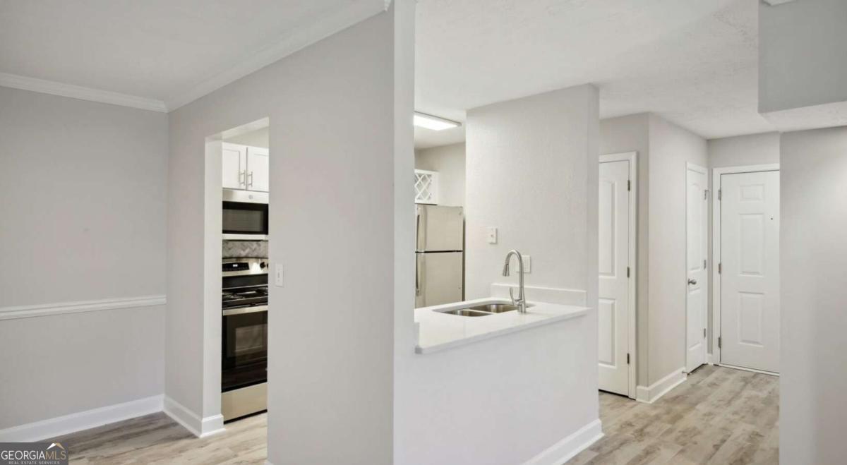 100 Pinhurst Drive, Unit 1118L Atlanta, GA 30339 - Photo 21 of 36