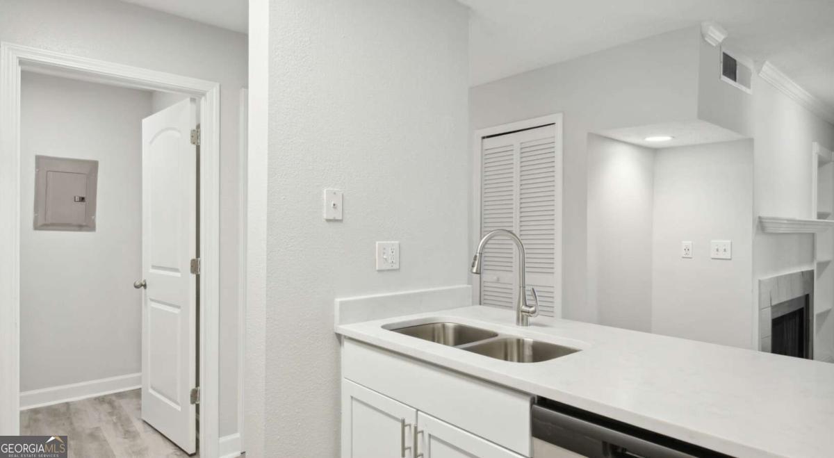 100 Pinhurst Drive, Unit 1118L Atlanta, GA 30339 - Photo 22 of 36