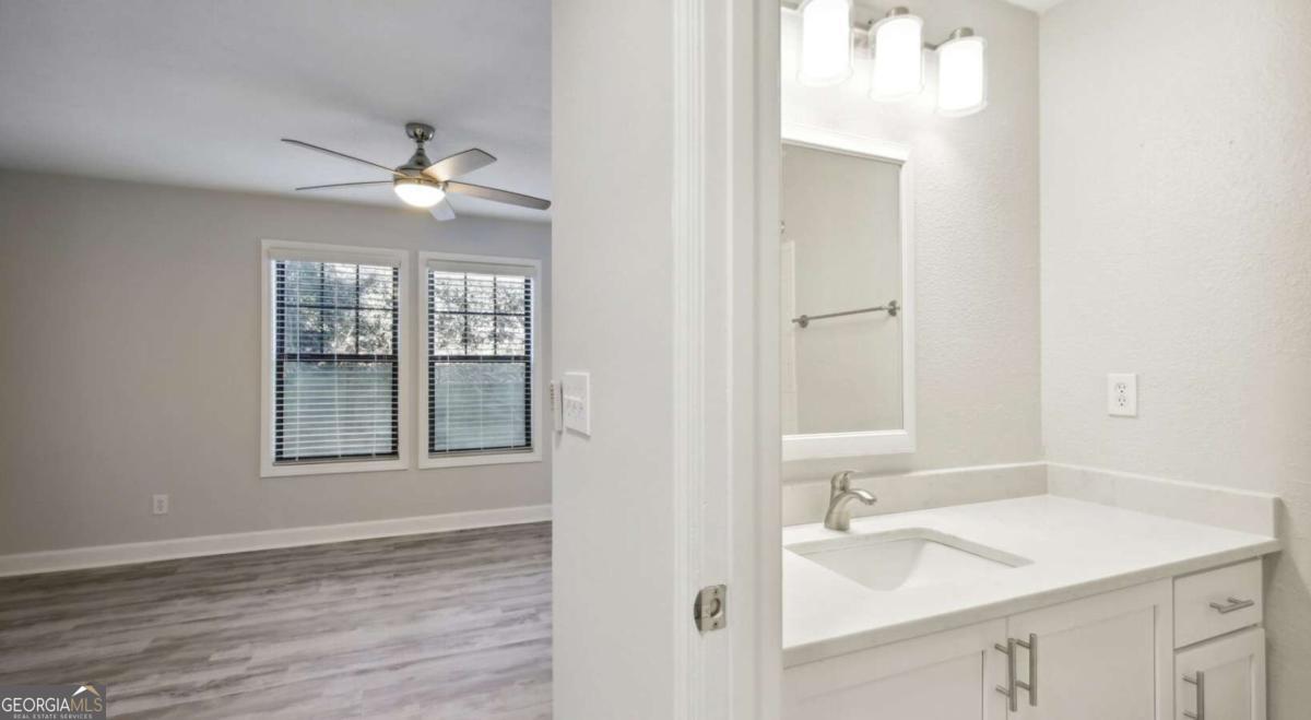 100 Pinhurst Drive, Unit 1118L Atlanta, GA 30339 - Photo 29 of 36