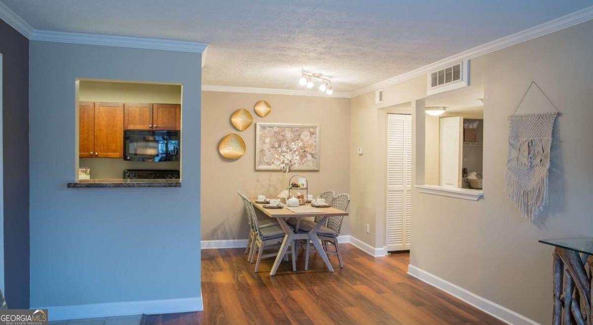 100 Pinhurst Drive, Unit 1118L Atlanta, GA 30339 - Photo 7 of 36