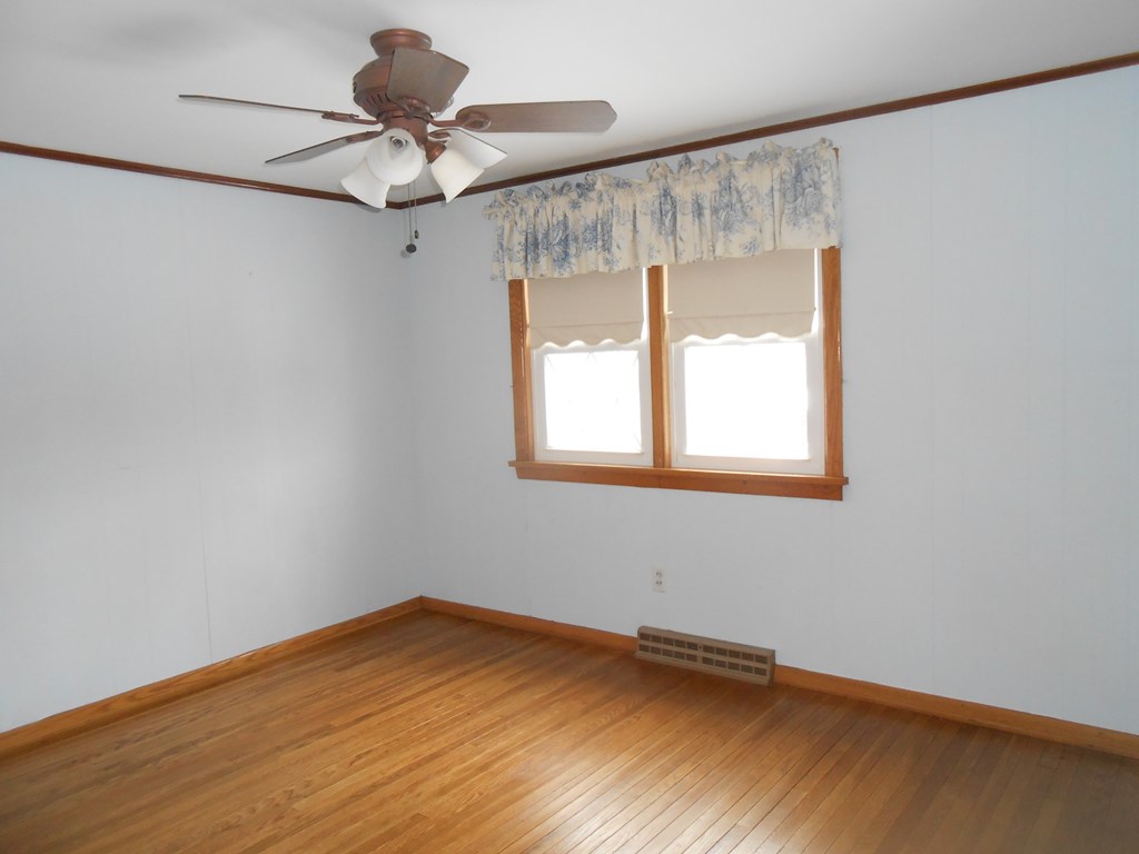 164 South Main Street Seneca, PA 16346 - Photo 16 of 24