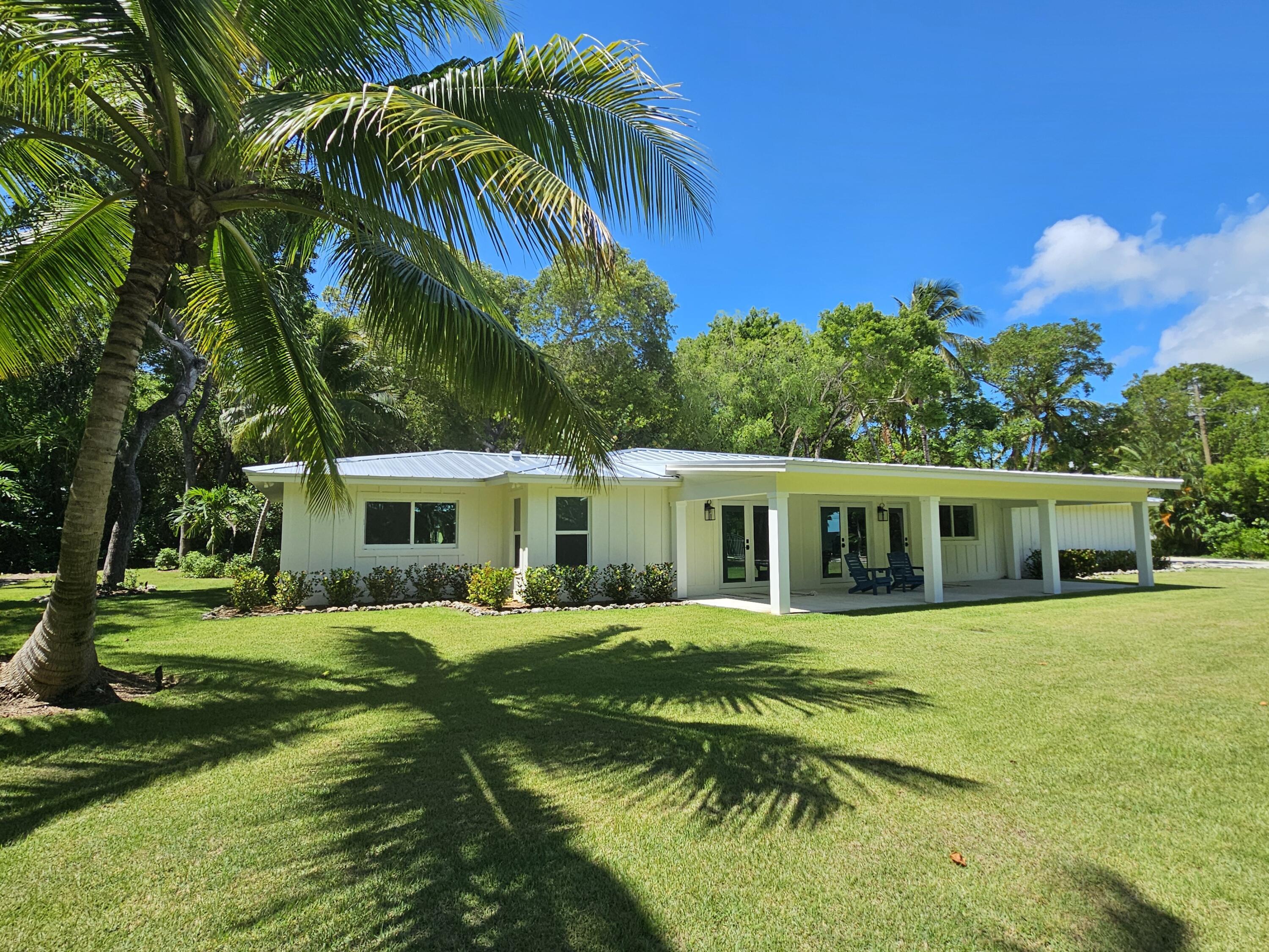 41 Sunset Road Key Largo, FL 33037 - Photo 53 of 61 Street view large yard
