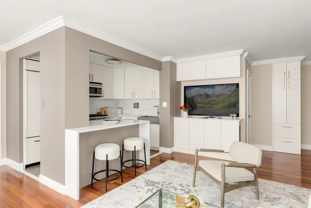 $1,750,000 | 230 East 79th Street, Unit 12CD | Upper East Side