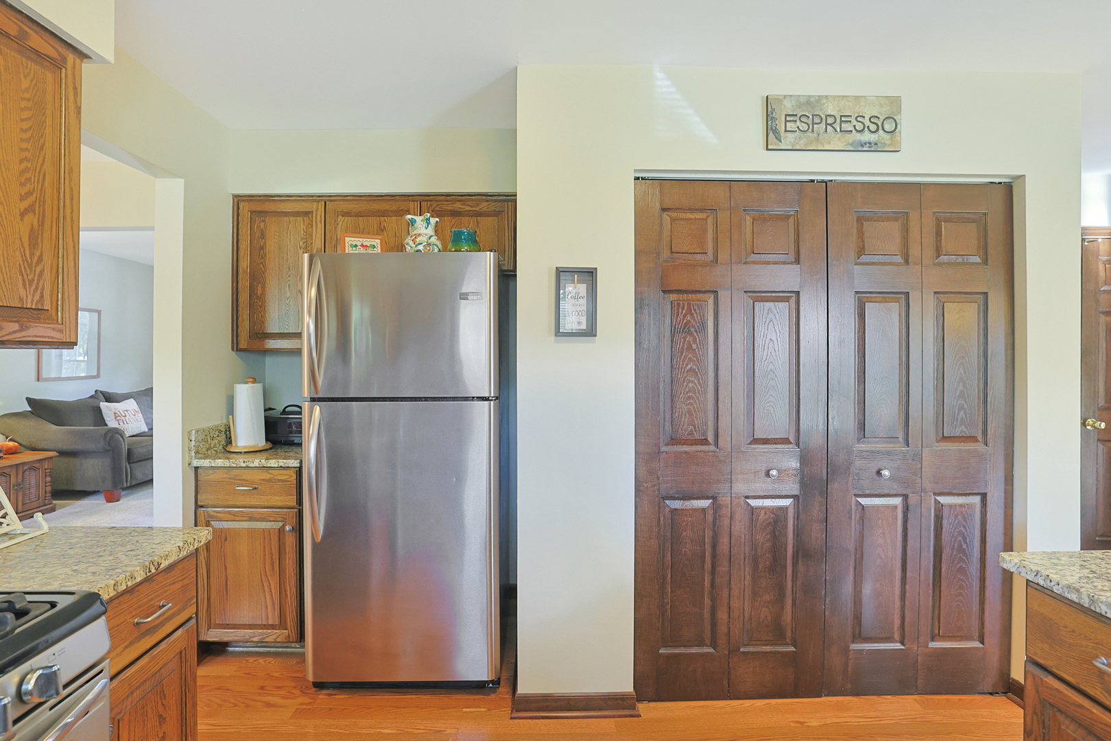 7232 Camden Road Downers Grove, IL 60516 - Photo 8 of 27 Gallery Image 8