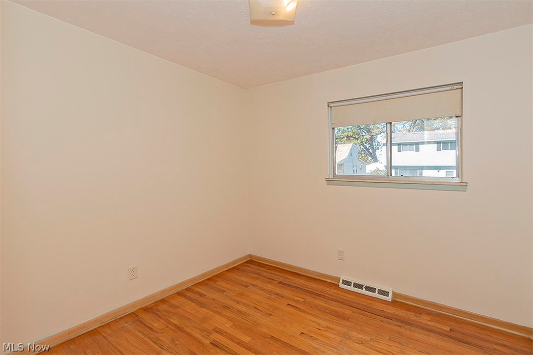 30310 Regent Road Wickliffe, OH 44092 - Photo 12 of 24 Gallery Image 12