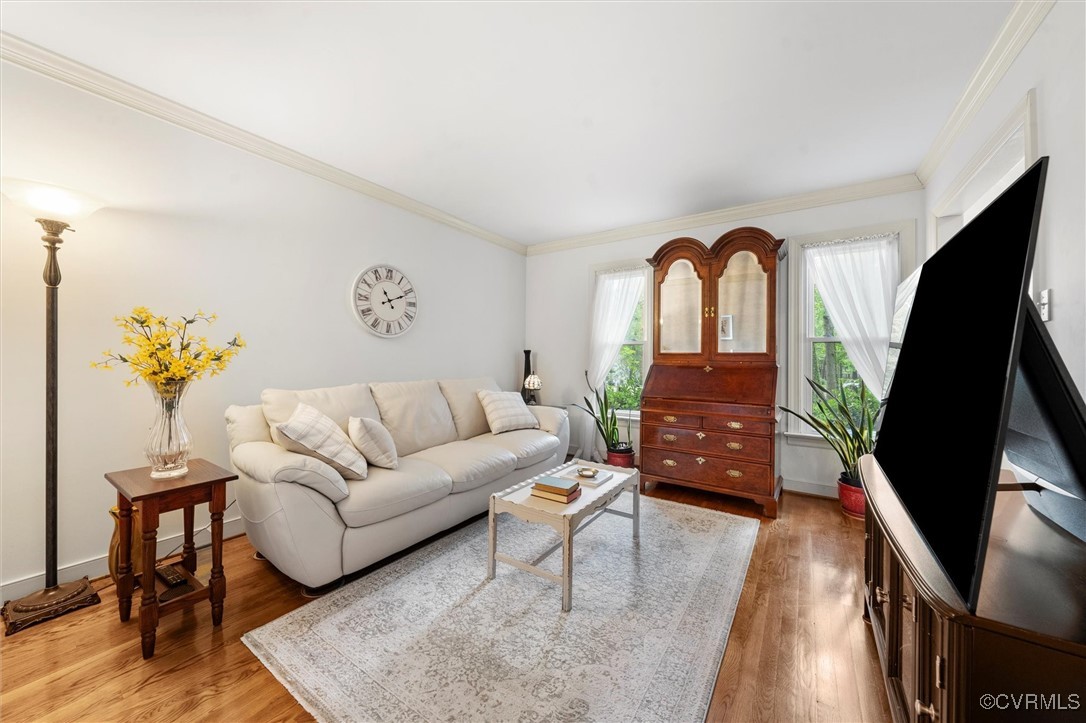 6000 Lansgate Road Midlothian, VA 23112 - Photo 19 of 49 a living room with furniture fireplace and wooden floor