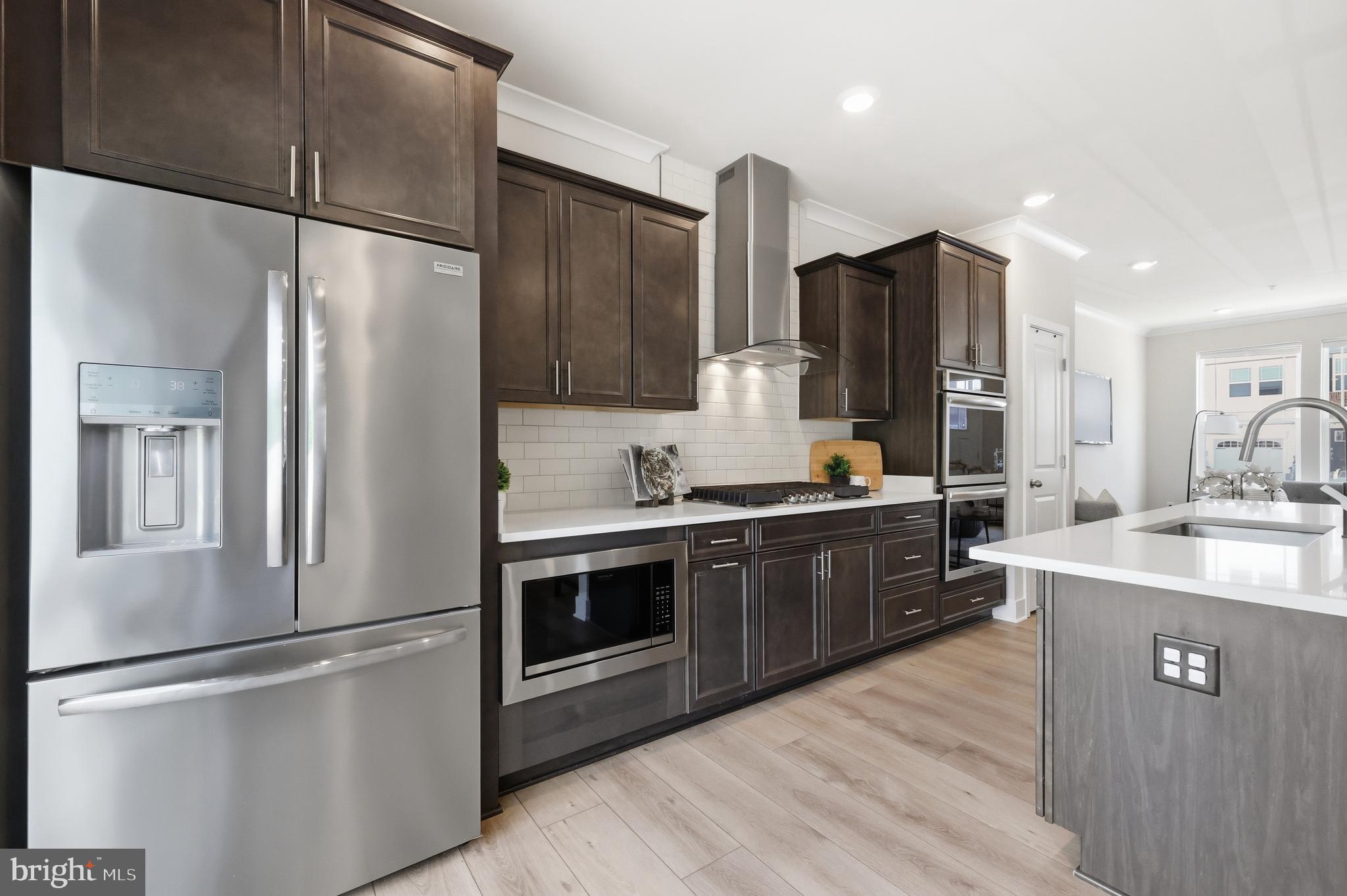 2403 Woodlands Road Baltimore, MD 21244 - Photo 5 of 63