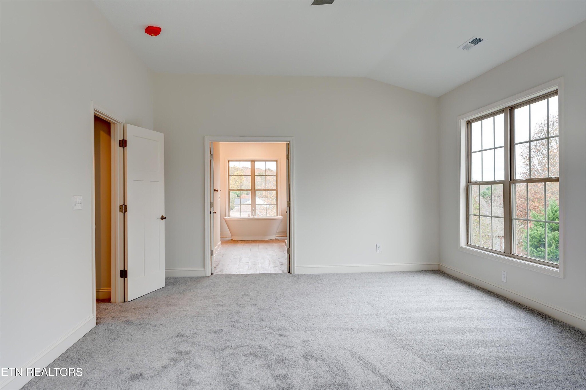 1323 Vale View Road Knoxville, TN 37922 - Photo 17 of 31 Gallery Image 17