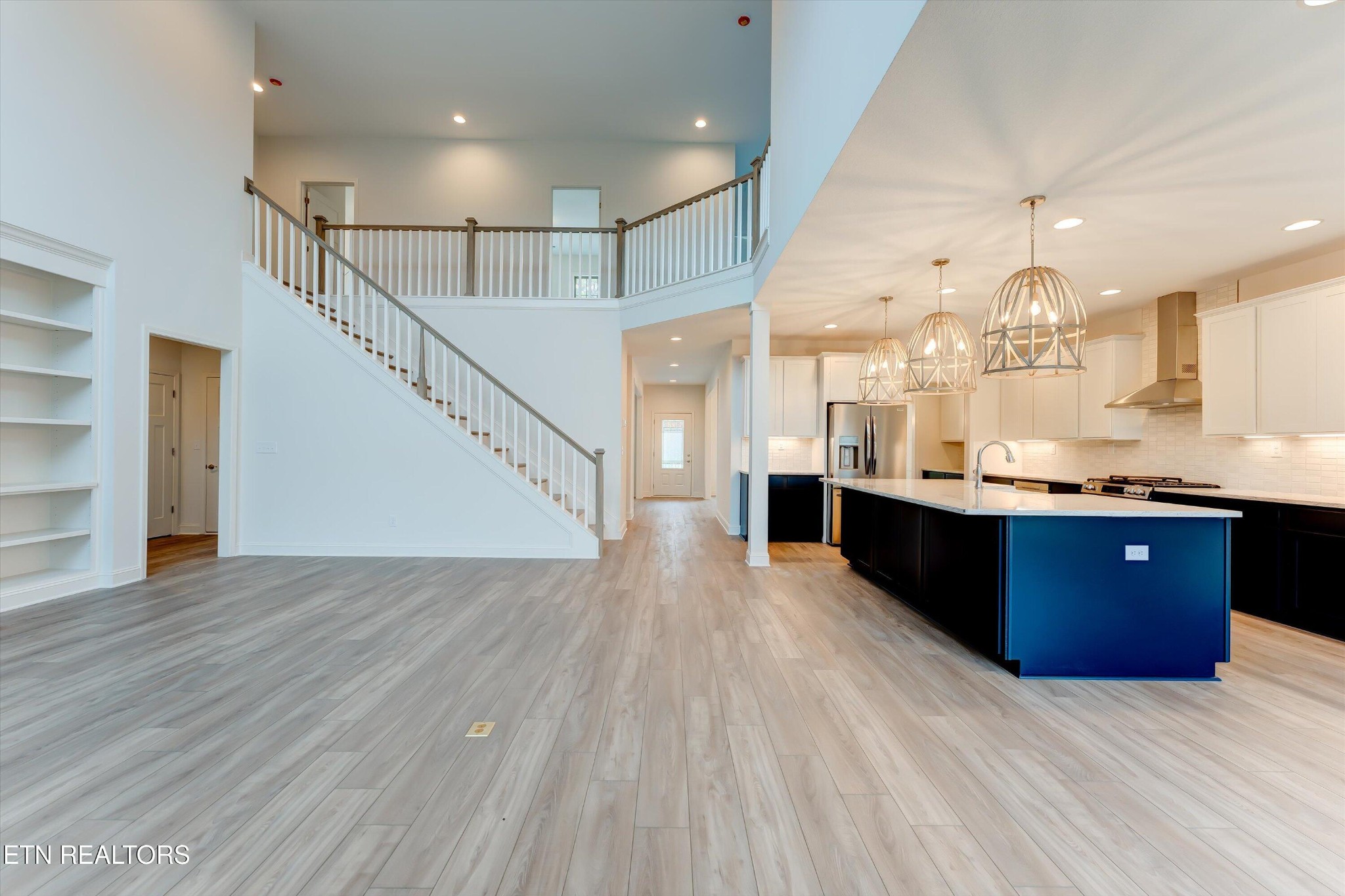 1323 Vale View Road Knoxville, TN 37922 - Photo 6 of 31 Gallery Image 6
