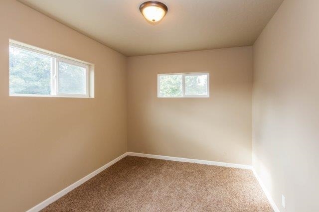 302 East Graves Road Spokane, WA 99218 - Photo 9 of 16