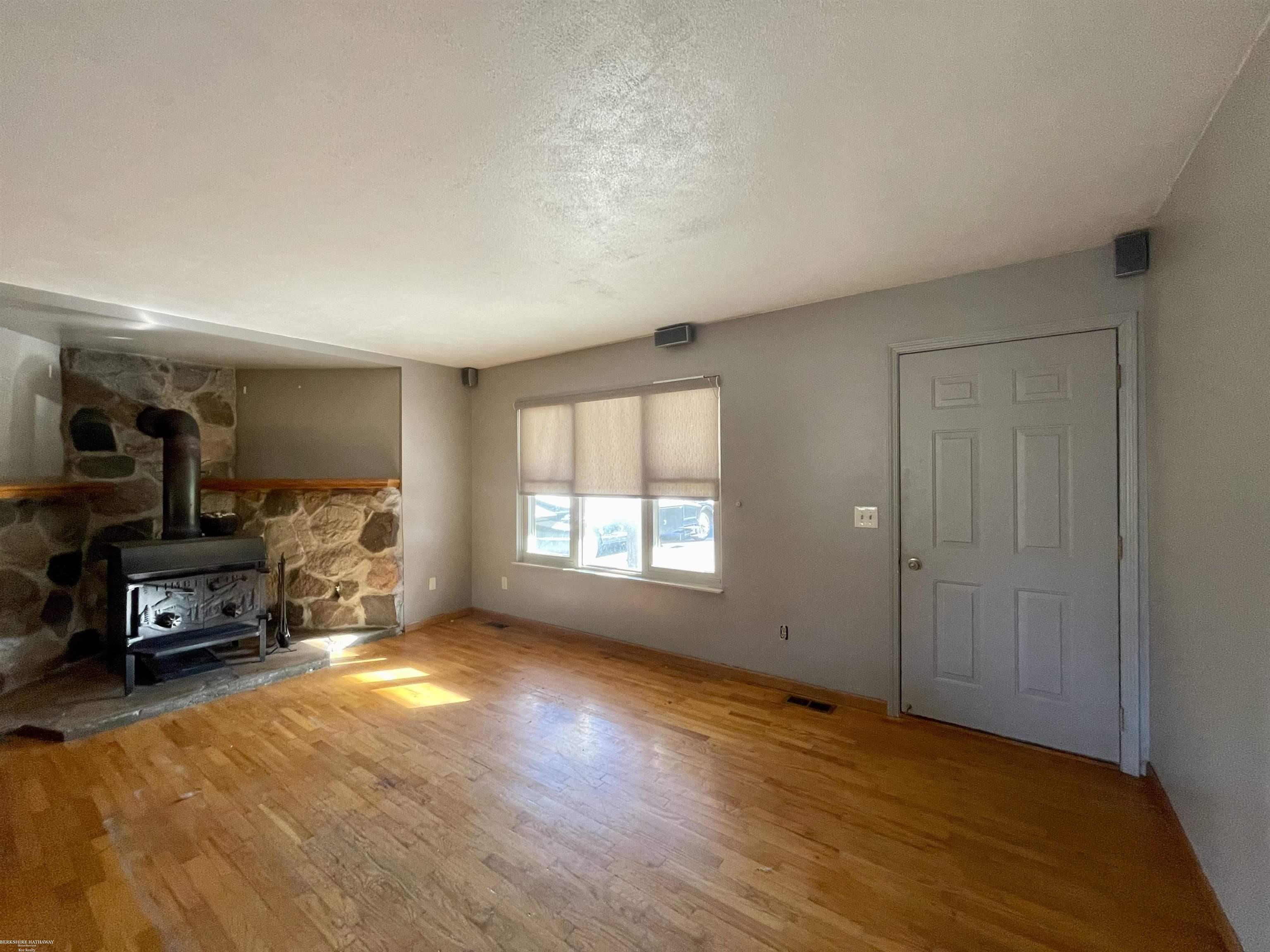 1775 Higley Road Lapeer, MI 48446 - Photo 5 of 19