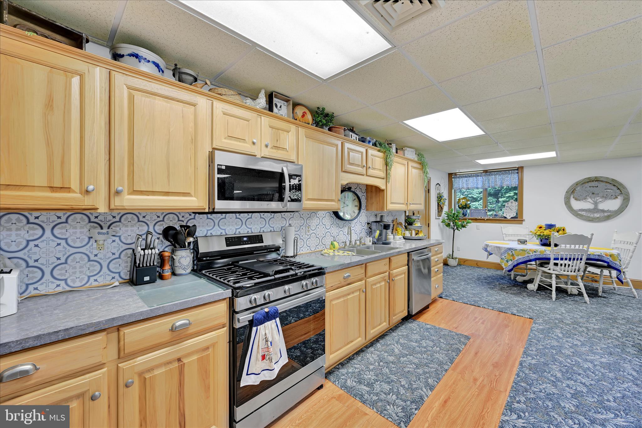 198 Friends Road Nottingham, PA 19362 - Photo 44 of 60 Basement - Kitchen