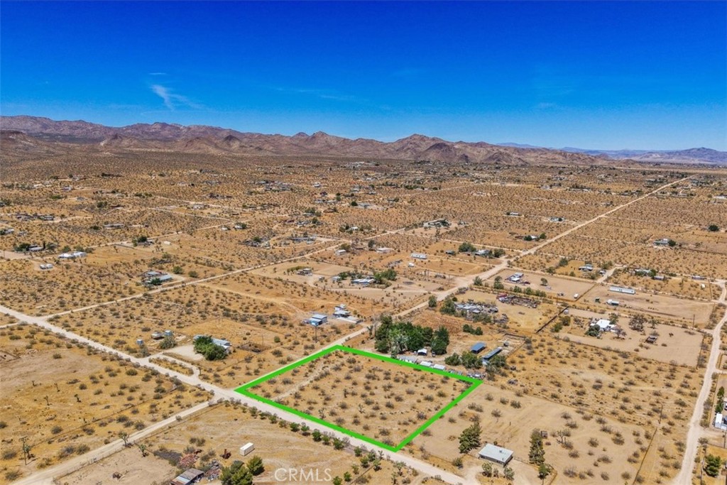 55926 Tanager Road Yucca Valley, CA 92284 - Photo 12 of 24 Gallery Image 12