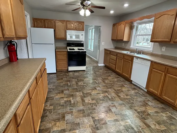 $201,500 | 359 West Orleans Street, Paxton, IL 60957