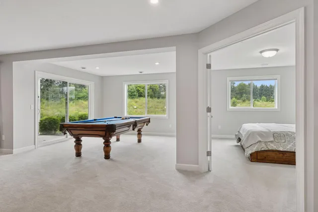 $734,900 | 25 Summit Farm Lane, Gem Lake, MN 55110