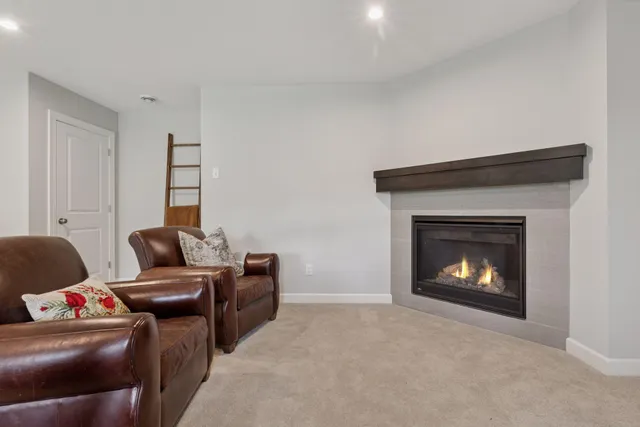 $734,900 | 25 Summit Farm Lane, Gem Lake, MN 55110