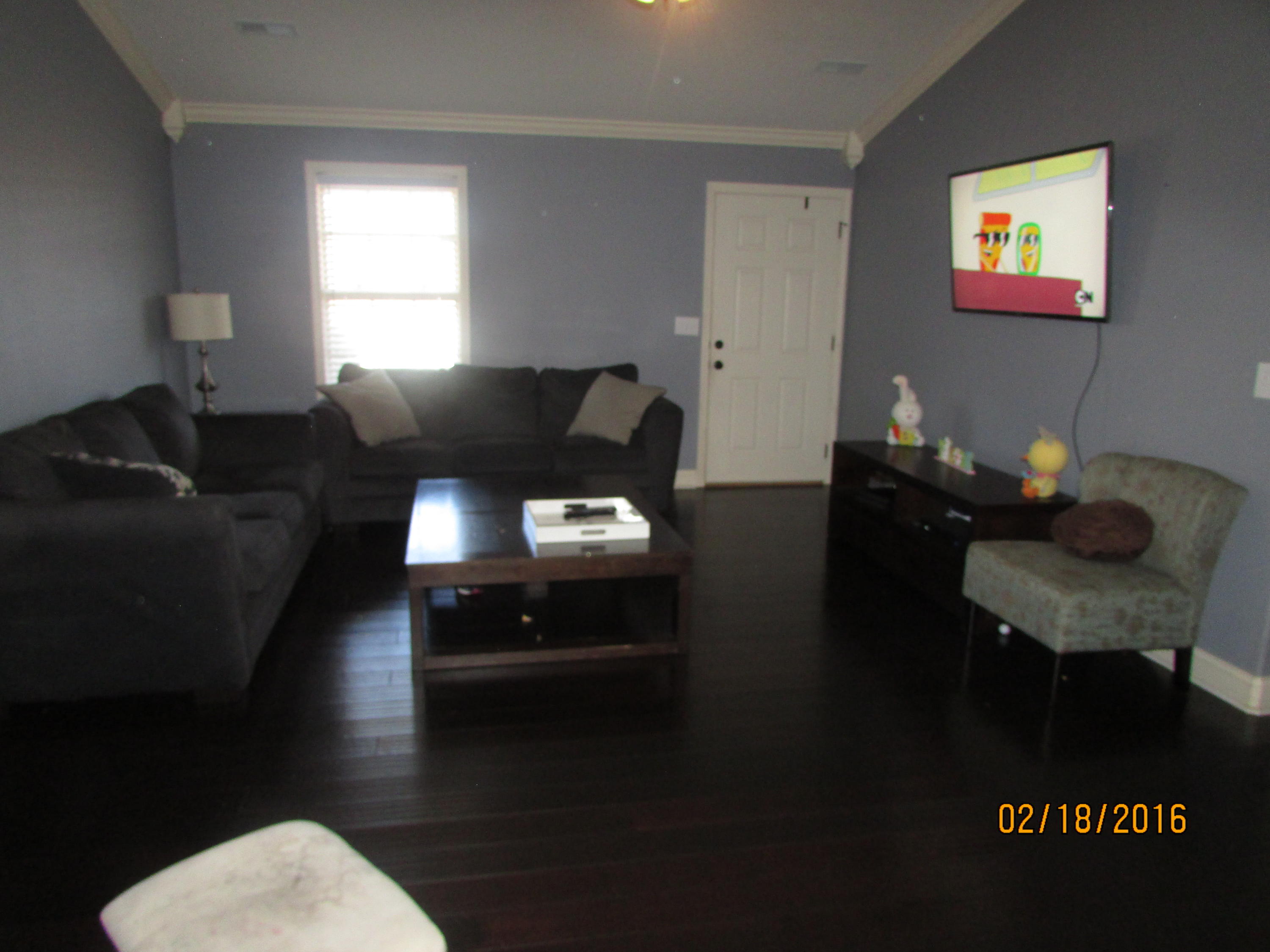 7680 Applecross Road, Unit 3 Corryton, TN 37721 - Photo 2 of 10 Living room