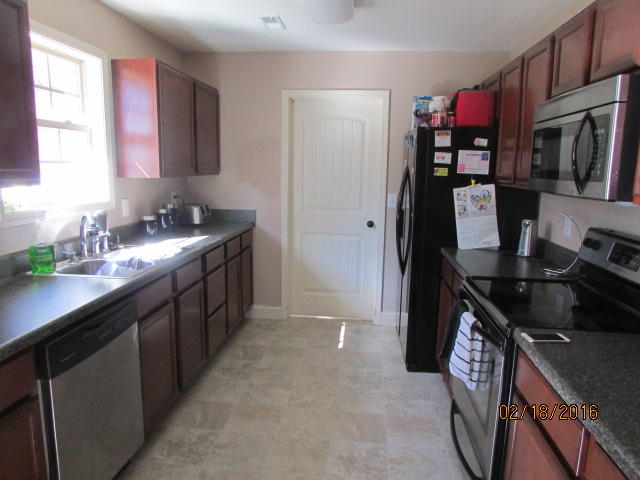 7680 Applecross Road, Unit 3 Corryton, TN 37721 - Photo 4 of 10 Kitchen