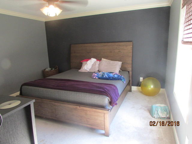 7680 Applecross Road, Unit 3 Corryton, TN 37721 - Photo 8 of 10 Master bedroom