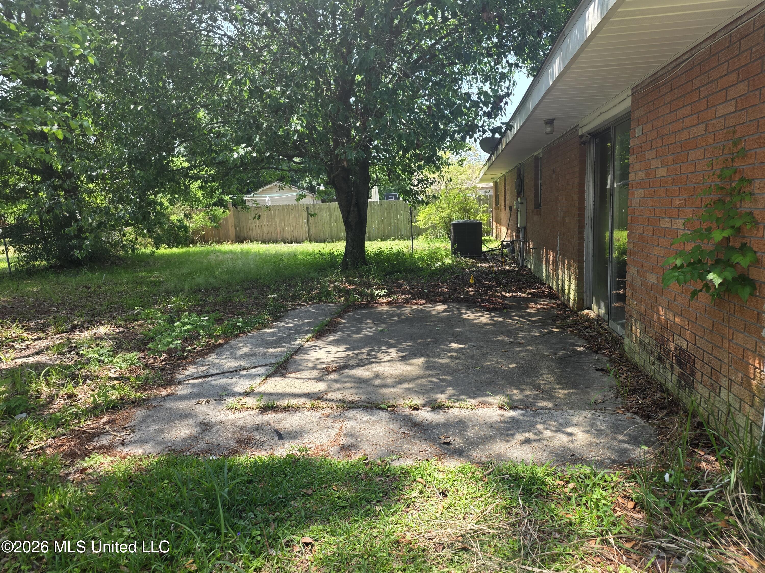 607 Temple Drive Gulfport, MS 39503 - Photo 23 of 28 Back yard v1