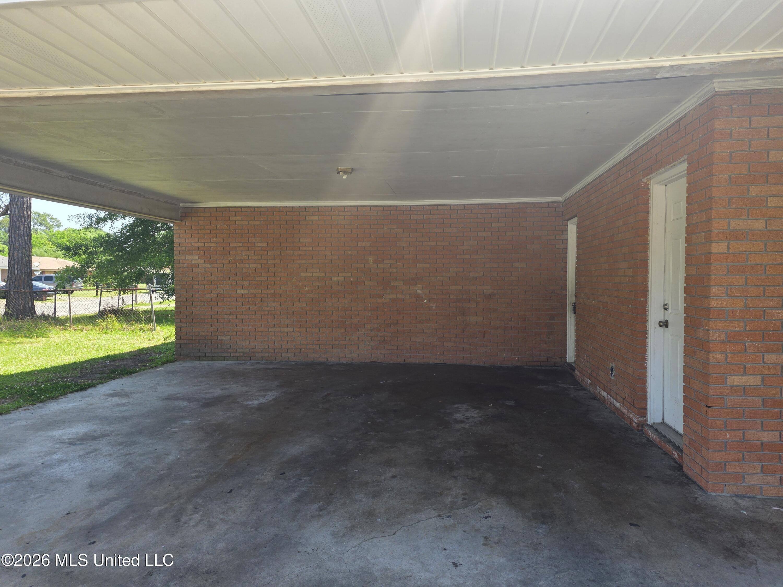 607 Temple Drive Gulfport, MS 39503 - Photo 28 of 28 Carport