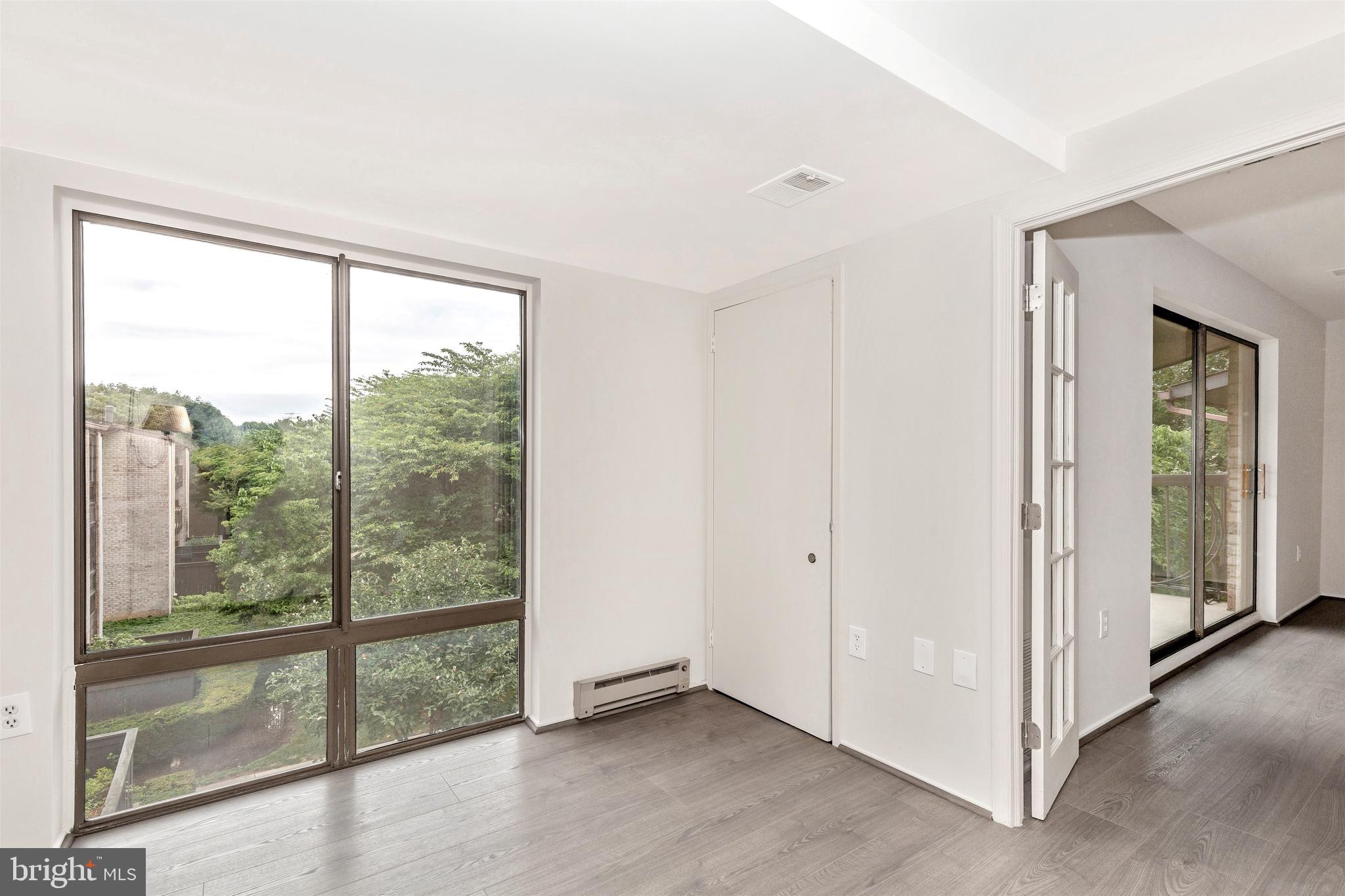 10006 Stedwick Road, Unit 304 Gaithersburg, MD 20886 - Photo 20 of 43 Spacious Bonus Room/3rd Bedroom