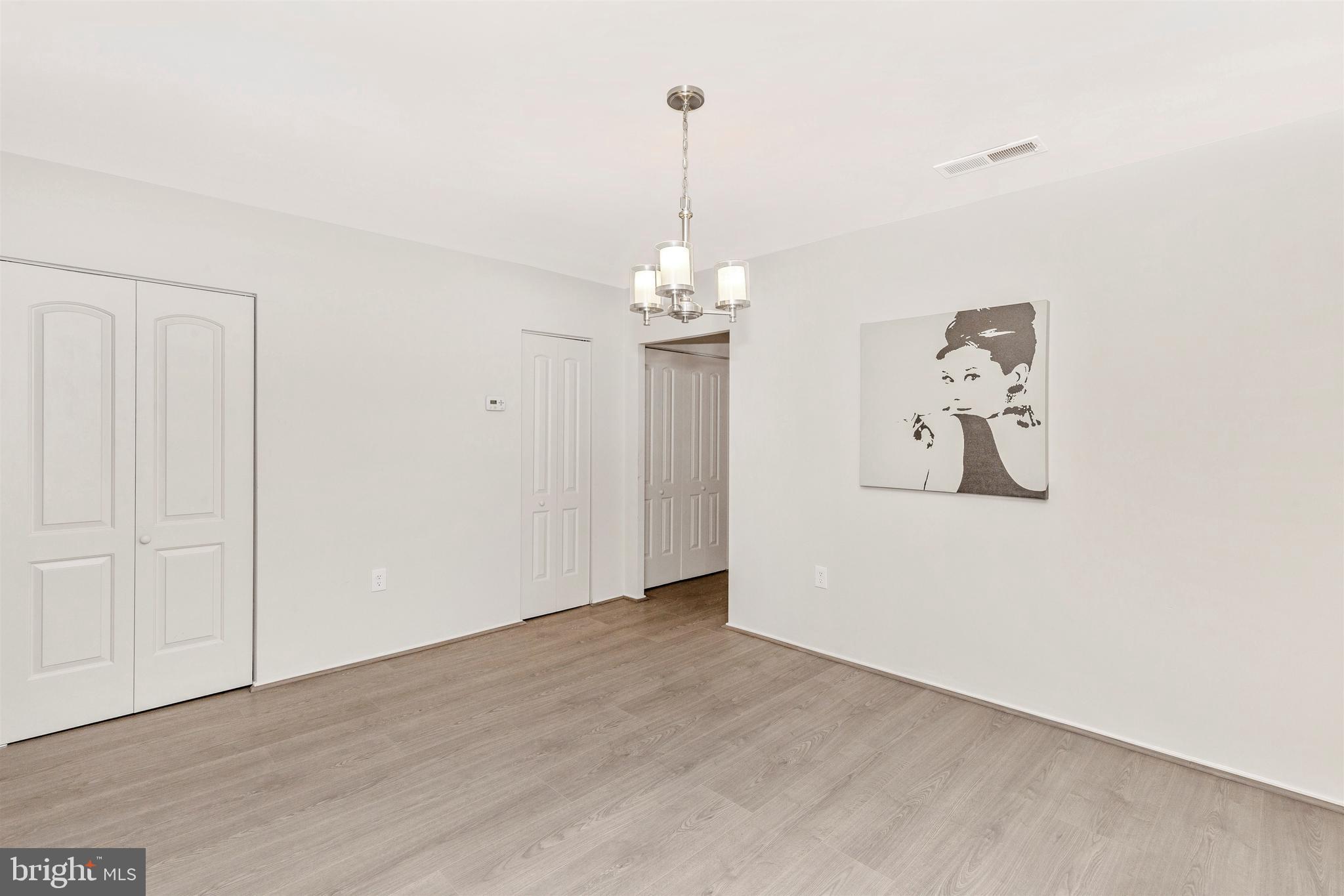 10006 Stedwick Road, Unit 304 Gaithersburg, MD 20886 - Photo 9 of 43 Dining Room
