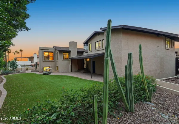 $1,825,000 | 2221 East Vista Avenue, Phoenix, AZ 85020