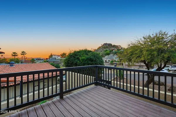 $1,825,000 | 2221 East Vista Avenue, Phoenix, AZ 85020