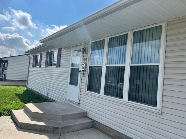 165 Fieldpoint Road Heath, OH 43056 - Photo 2 of 12 165 Field front 2 pic