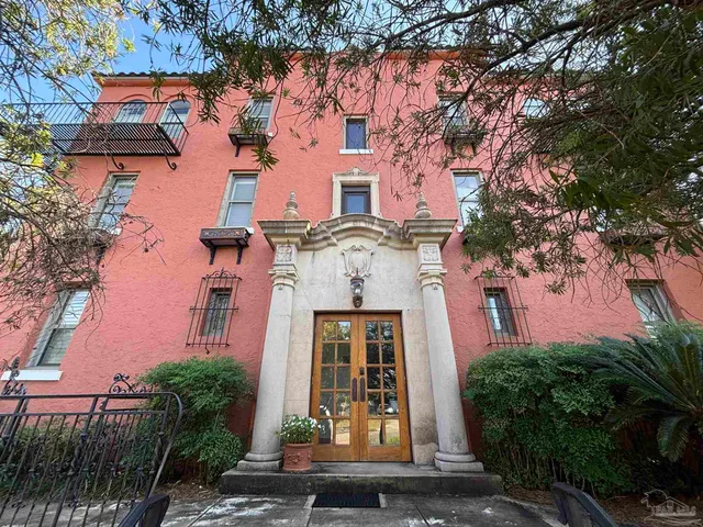 $255,000 | 2007 East Gadsden Street, Unit 103, Pensacola, FL 32501