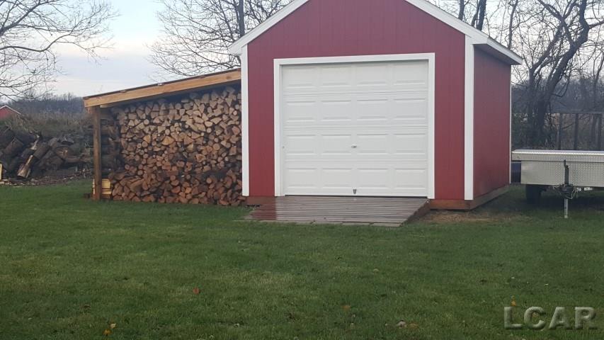 2120 Laberdee Road Adrian, MI 49221 - Photo 3 of 10 31308460-2.JPG