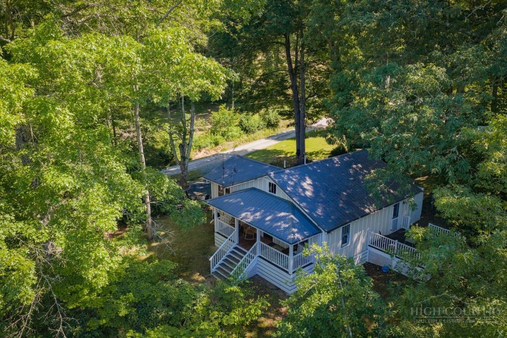 56 Raccoon Lane Newland, NC 28657 - Photo 17 of 20