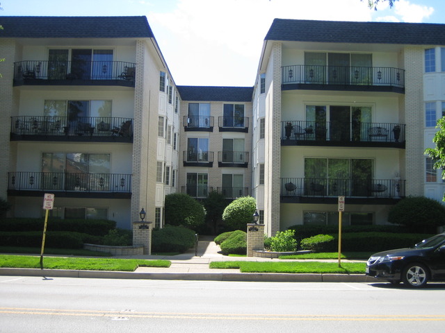 715 Ridge Road, Unit 4EN Wilmette, IL 60091 - Photo 1 of 1