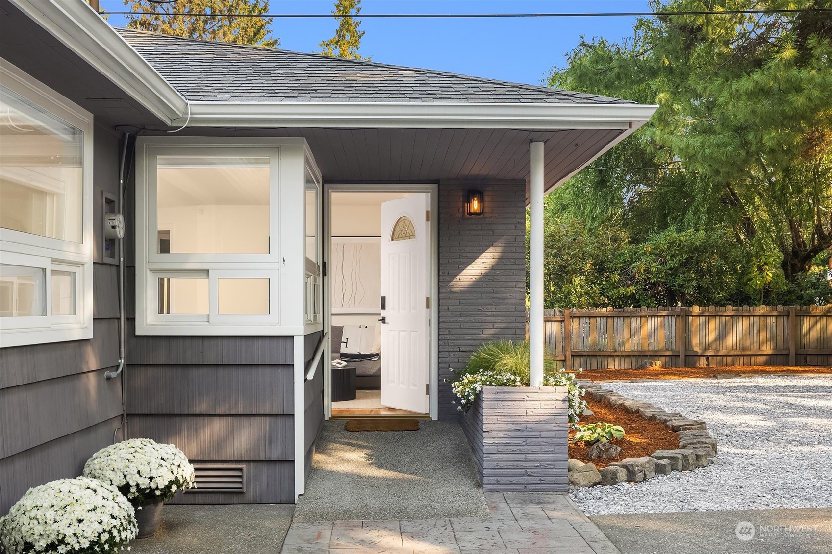 14607 22nd Avenue Southwest Burien, WA 98166 - Photo 2 of 25