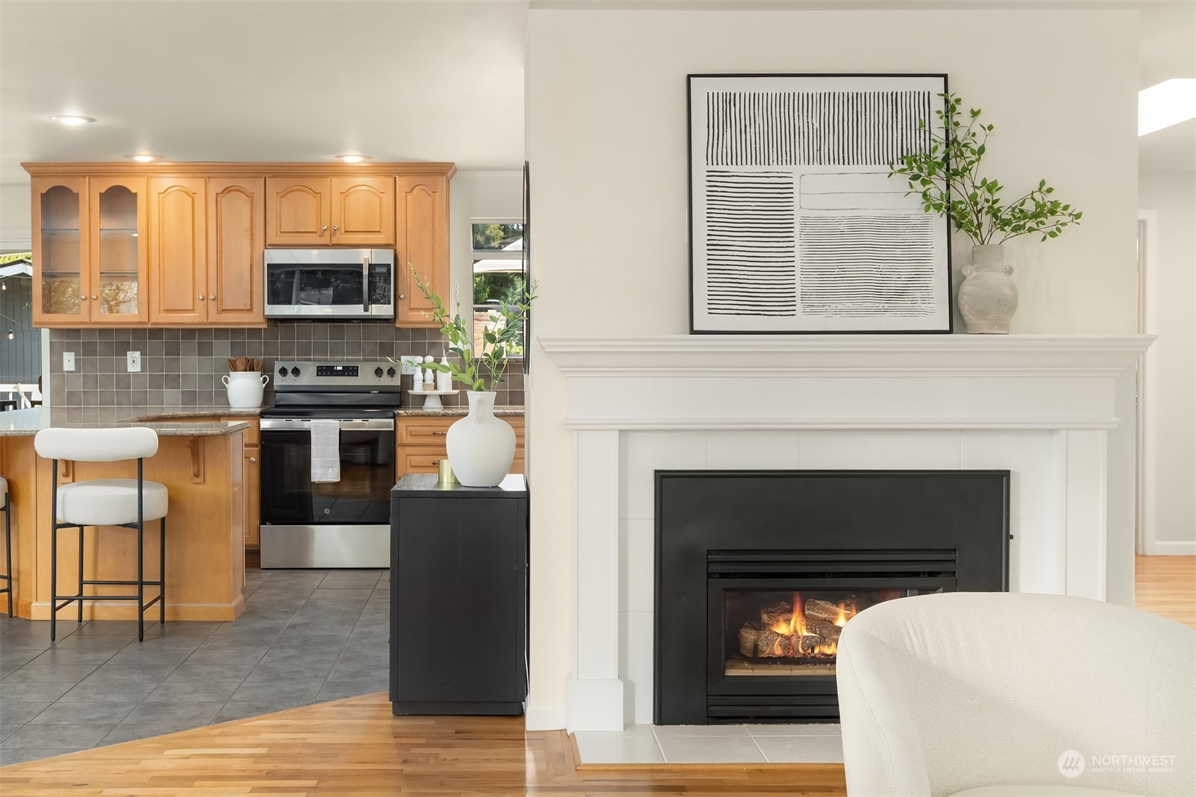 14607 22nd Avenue Southwest Burien, WA 98166 - Photo 5 of 25