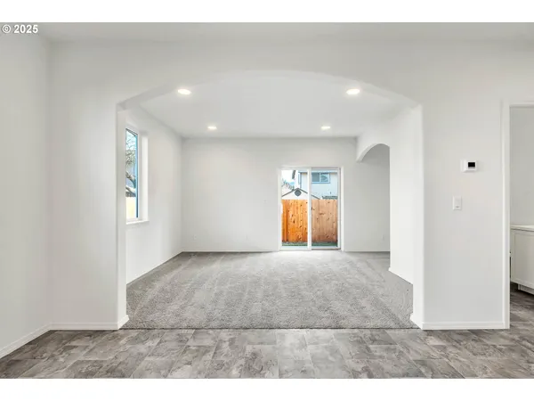 $735,000 | 1171-1173 South 43rd Street, Springfield, OR 97478