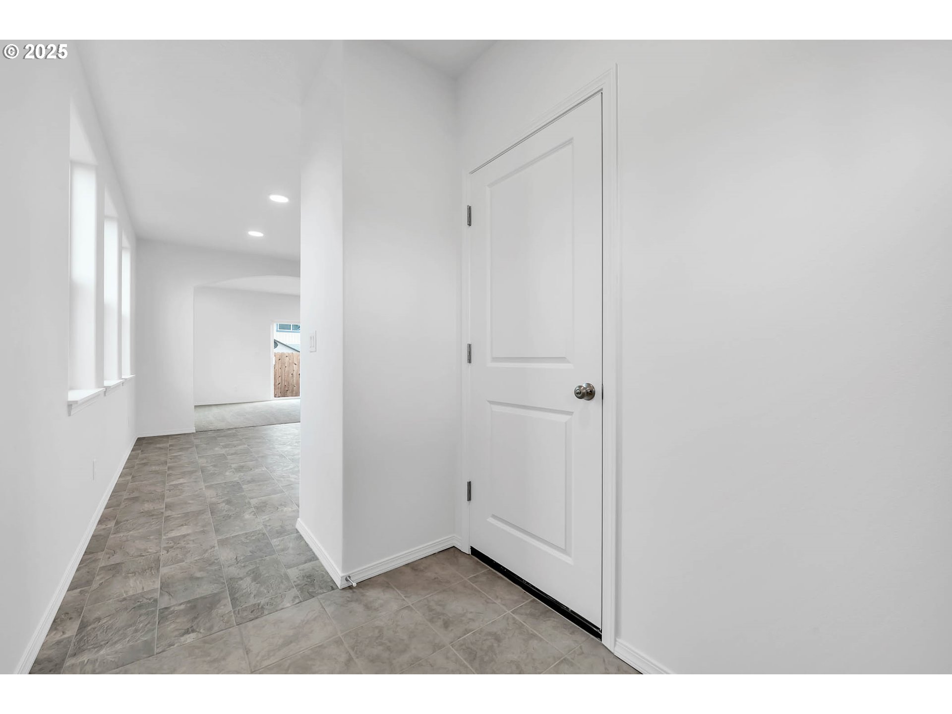 1171-1173 South 43rd Street Springfield, OR 97478 - Photo 2 of 31