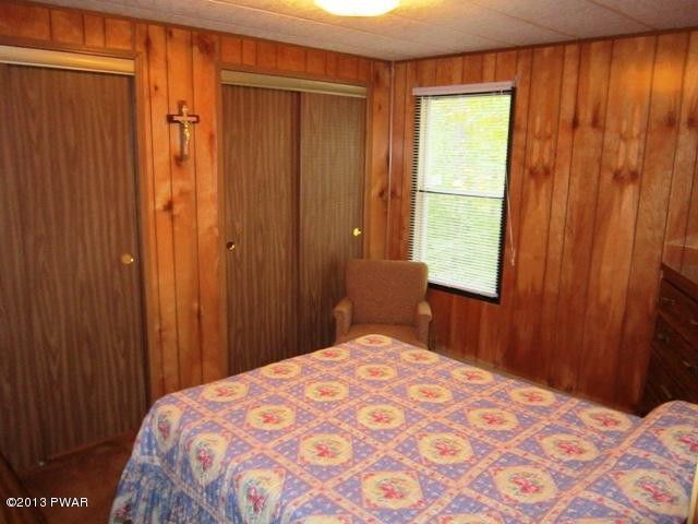 147 Pebble Rock Road Lackawaxen, PA 18435 - Photo 7 of 15 7 BR 2